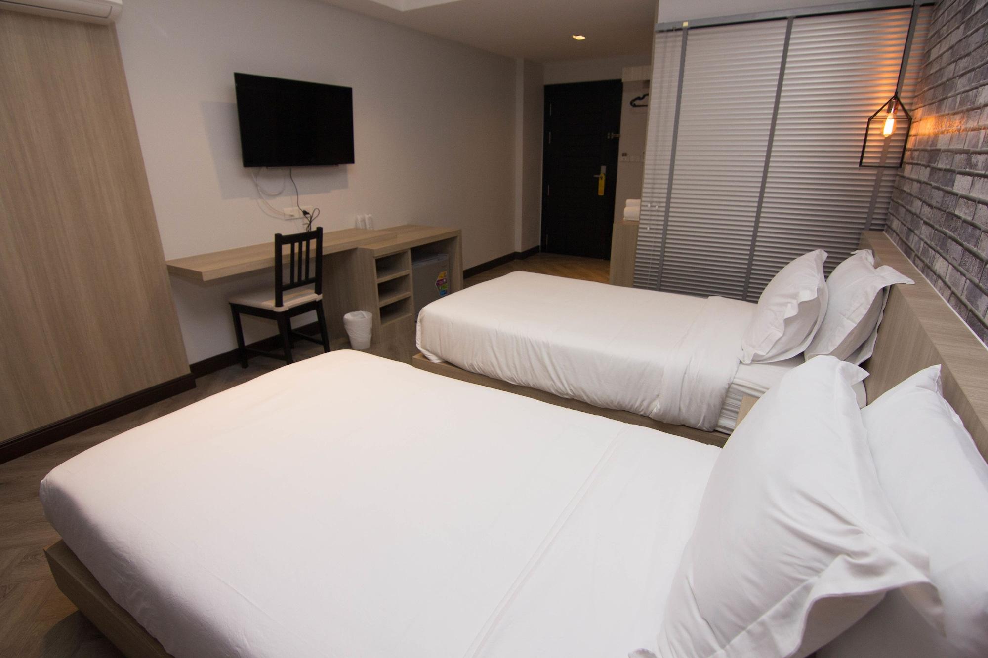 168 Studio Hotel Ubon Ratchathani Exterior foto