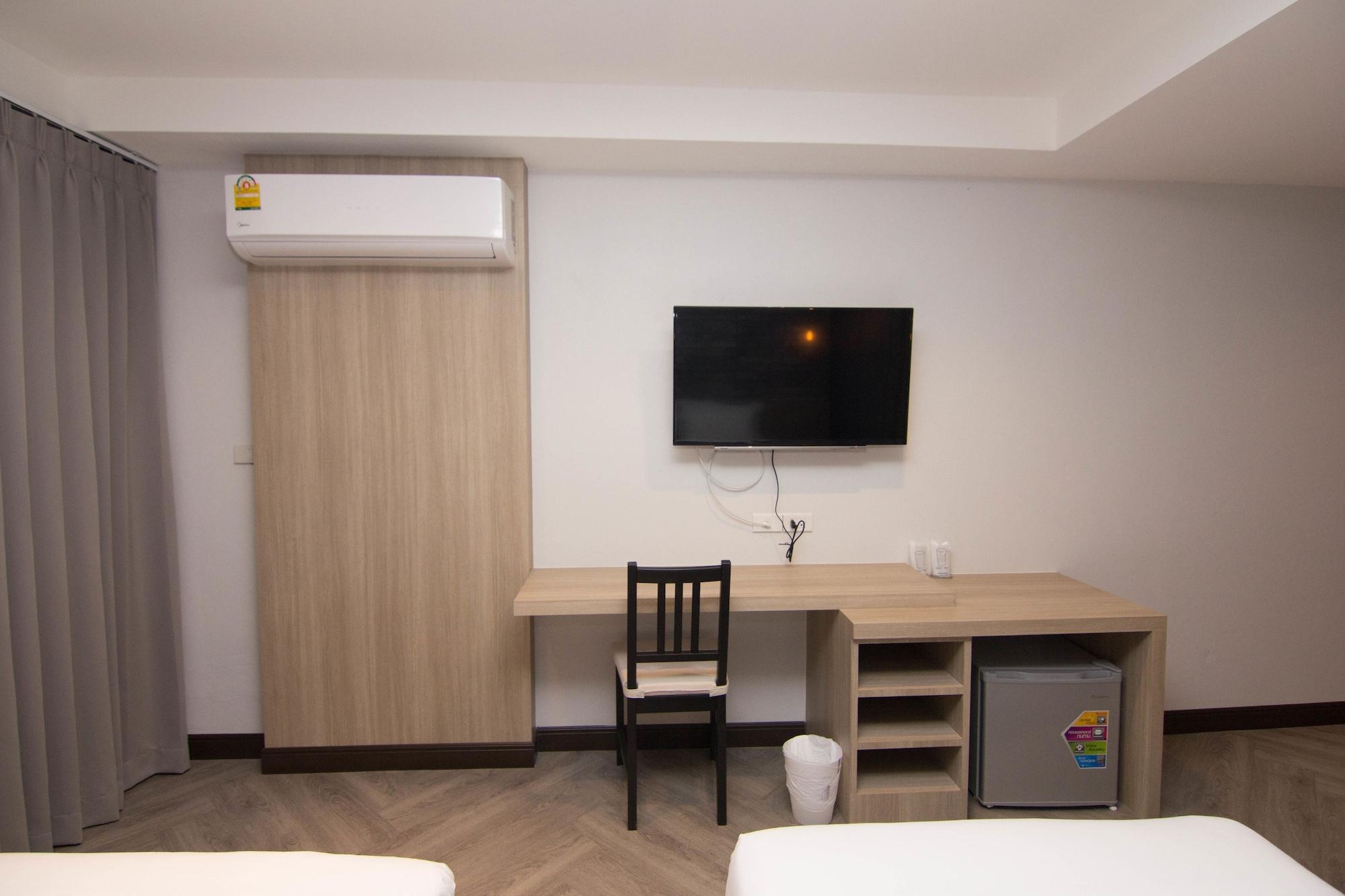 168 Studio Hotel Ubon Ratchathani Exterior foto