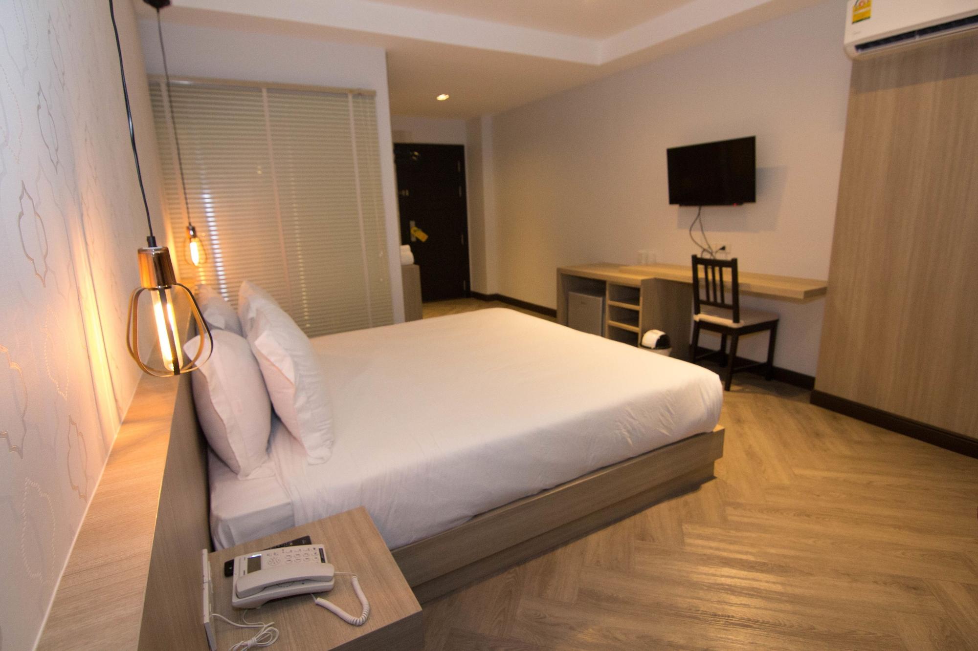 168 Studio Hotel Ubon Ratchathani Exterior foto