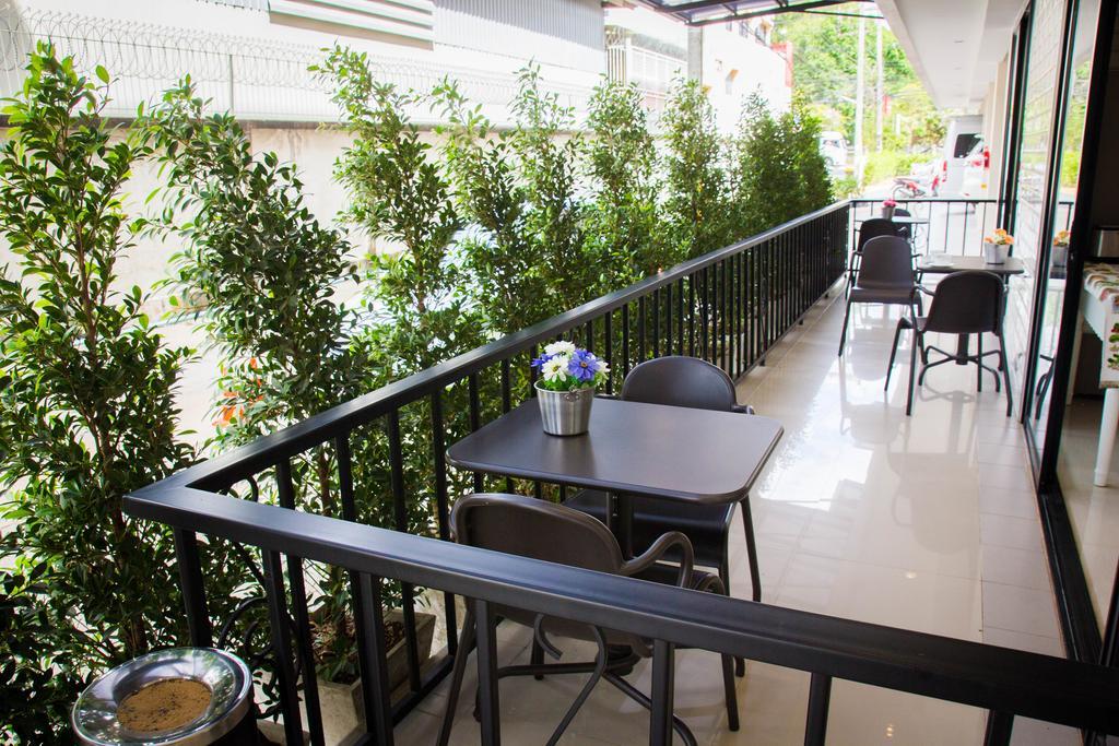 168 Studio Hotel Ubon Ratchathani Exterior foto